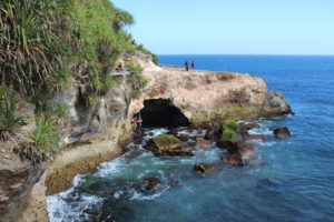 Batu Melawang Nusa Ceningan