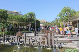 beachwalk shopping mall