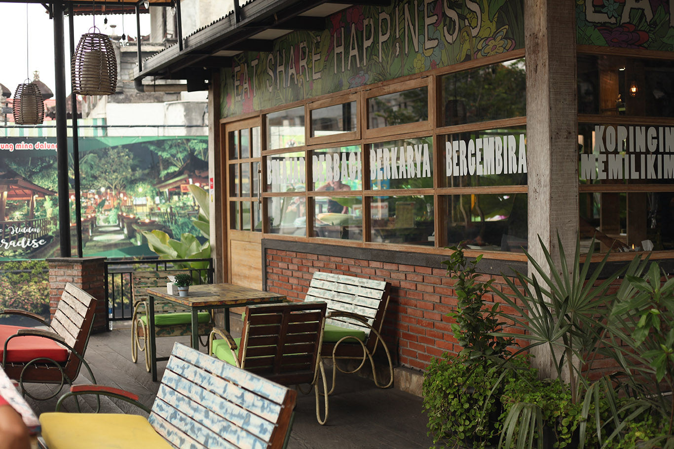 Beranda Vintage Resto & Coffee Bali