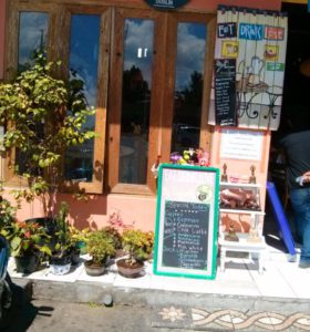 Eat Drink Love Cafe Bedugul