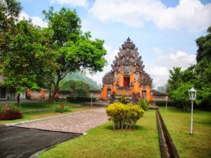 istana tampak siring