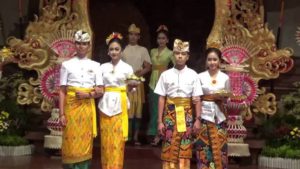Jenis Pakaian Adat Bali