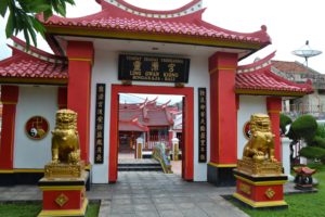 Klenteng Ling Gwan Kiong Singaraja