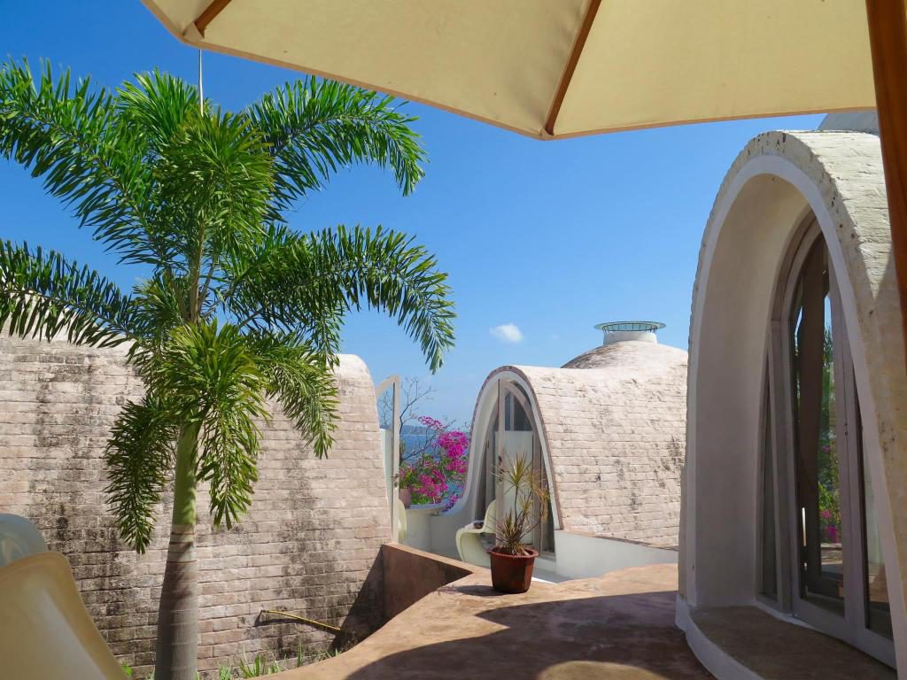 mentigi bay dome villas lombok