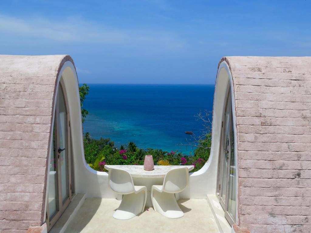 mentigi bay dome villas lombok
