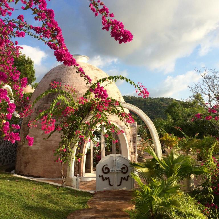 mentigi bay dome villas lombok