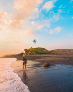 Pantai Batu Tampih Tabanan