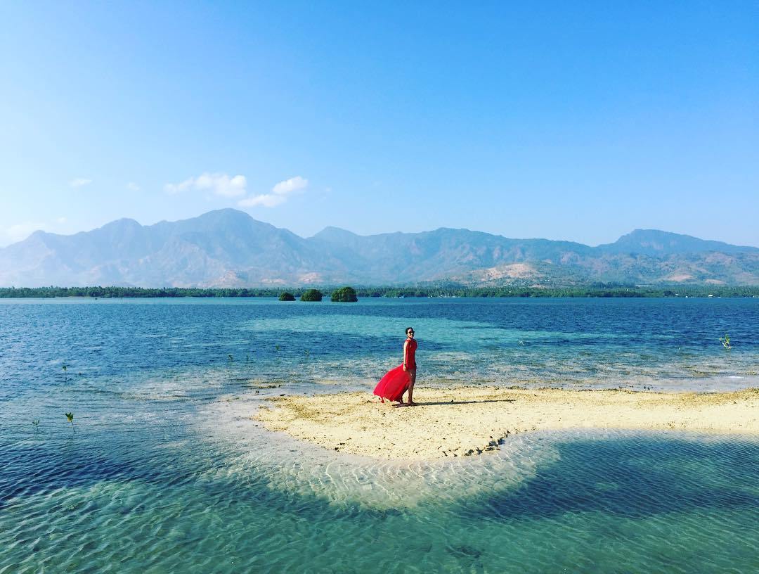 Pantai Gili Putih Sumberkima