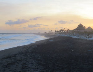 Pantai Gumicik Ketewel Gianyar