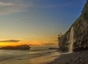 Pantai Melasti Tabanan