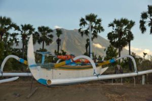 Pantai Tianyar Karangasem