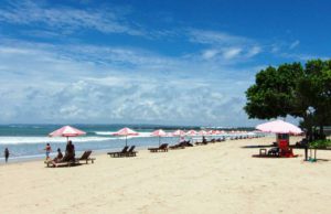 Pantai kuta, Pantai Dekat Bandara Ngurah Rai