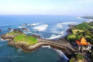Pura Luhur Gede Batu Ngaus di Pantai Mengening