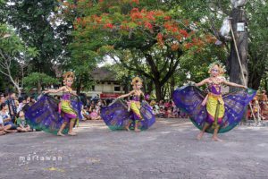 Tari Sanghyang Janger Maborbor