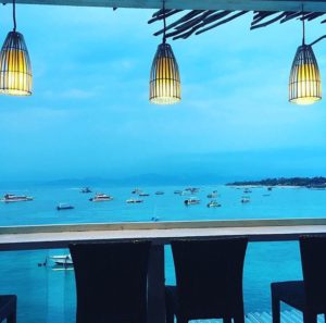 The Deck Cafe Nusa Lembongan