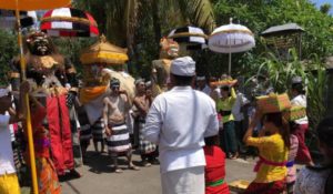 Upacara Ngedeblag di Bali
