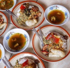 Warung Babi Guling Men Janji