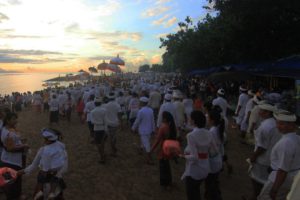 Upacara Melasti di Bali