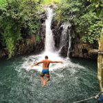 cliff jumping di Bali