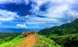 kawasan wisata bukit batu kursi