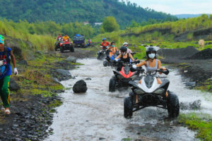 naik ATV di Bali