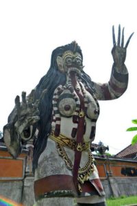 patung misterius di Bali
