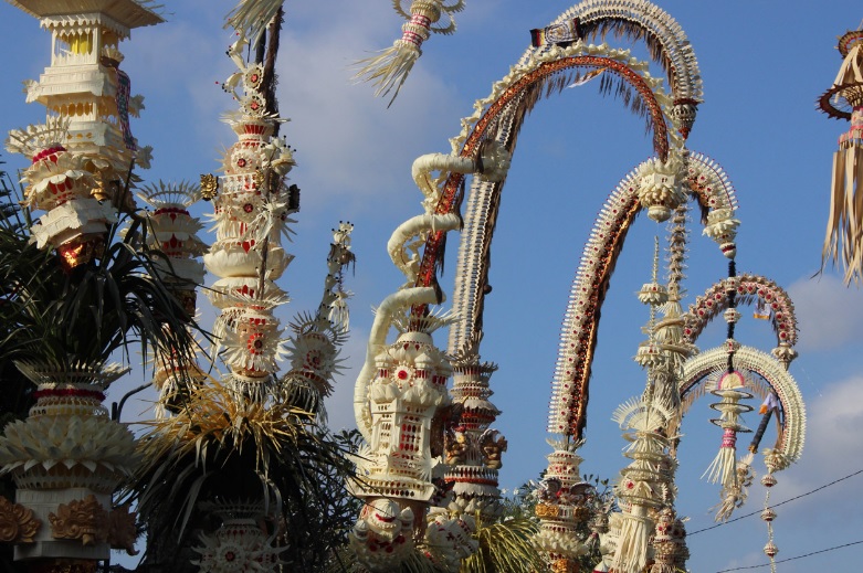 Makna Penjor Galungan