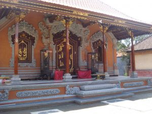 rumah adat bali