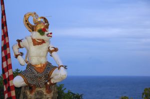 tari kecak uluwatu